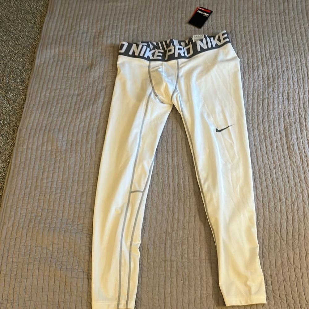 Nike pro stay warm athletic leggings
